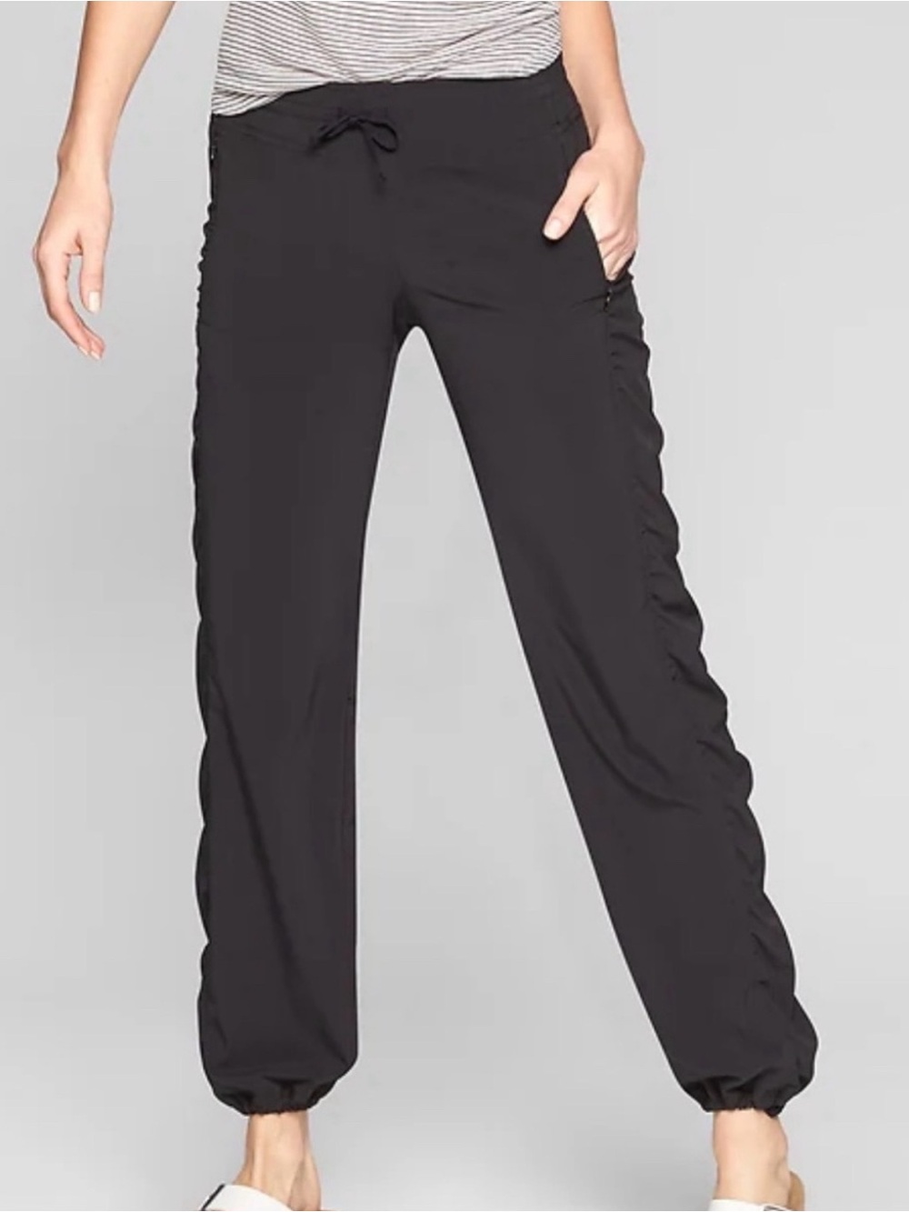 NEW Athleta La Viva Black Jogger Track Pants Size 4P 4 petite